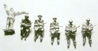 East German Army (NVA) sitting soldiers figures casted of zinc (<br /><a href='images/pictures/BeKa/210.jpg' target='_blank'>Full size image</a>